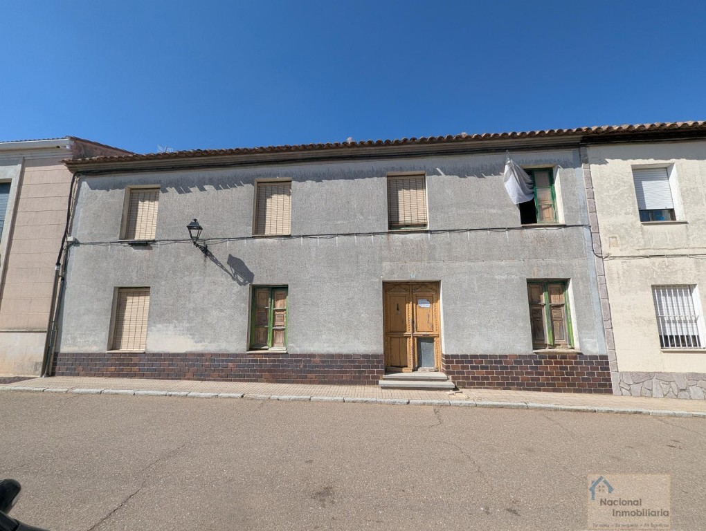 Imagen 1 de Casa-Chalet en Venta en Moral De La Reina Valladolid
