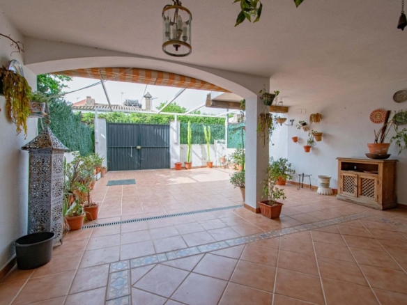 Imagen 2 de Estupenda vivienda adosada en Las Almenas