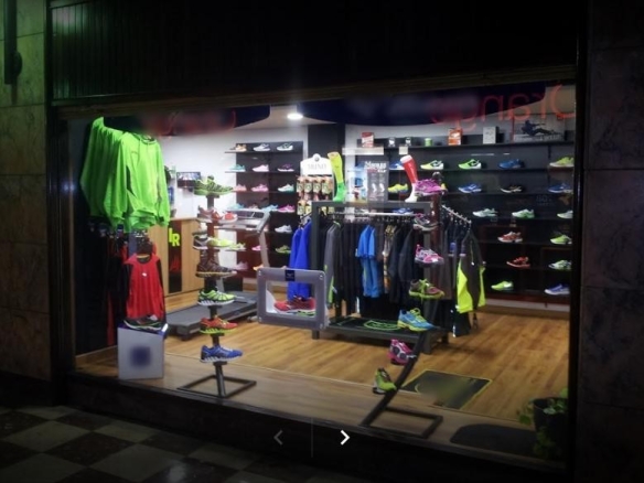 Imagen 1 de Local en alquiler en Torrelavega de 126 m2