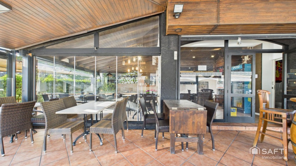 Imagen 4 de En venta: local de restaurante en Costa de la Calma / Rotes Velles - Calle de Santa Ponsa.