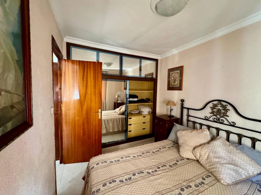 Imagen 1 de Piso de dos habitaciones a 300m de la playa a reformar