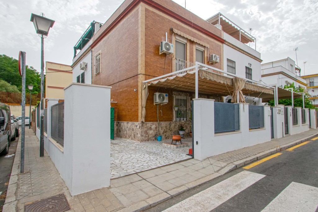 Imagen 1 de Estupenda casa junto al Parlamento!!!