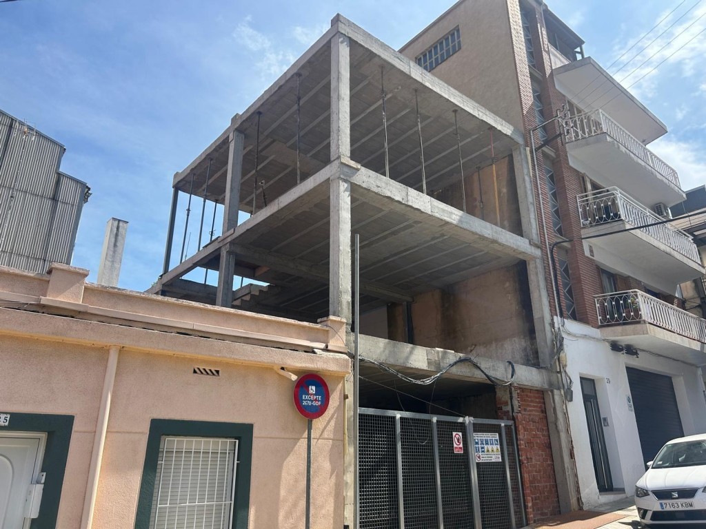 Imagen 4 de IMPRESIONANTE PROYECTO EN LA FONT VERDA DE GRANOLLERS!!!