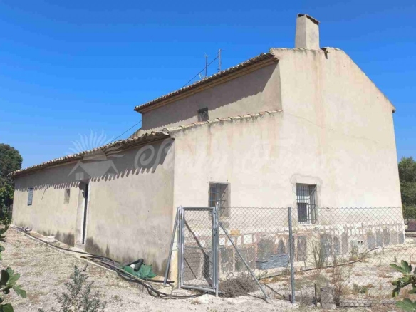 Imagen 2 de Casa de campo-Masía en Venta en Romana
