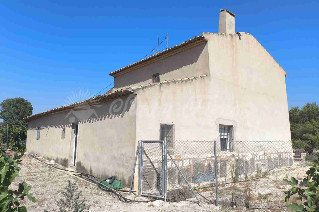 Imagen 2 de Casa de campo-Masía en Venta en Romana