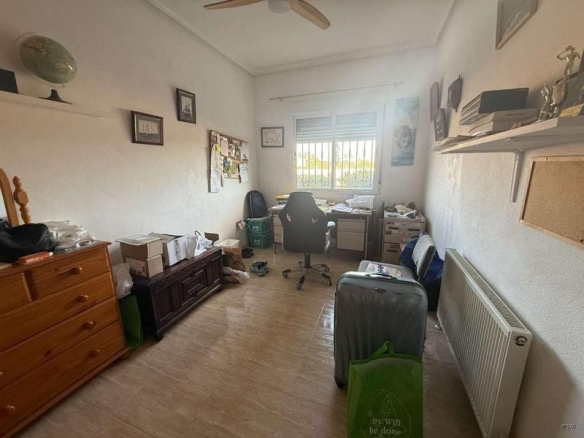 Imagen 2 de Venta de villa en Catral