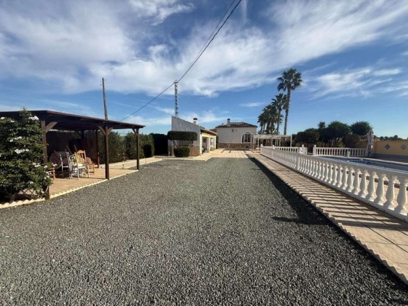 Imagen 1 de Venta de villa en Catral