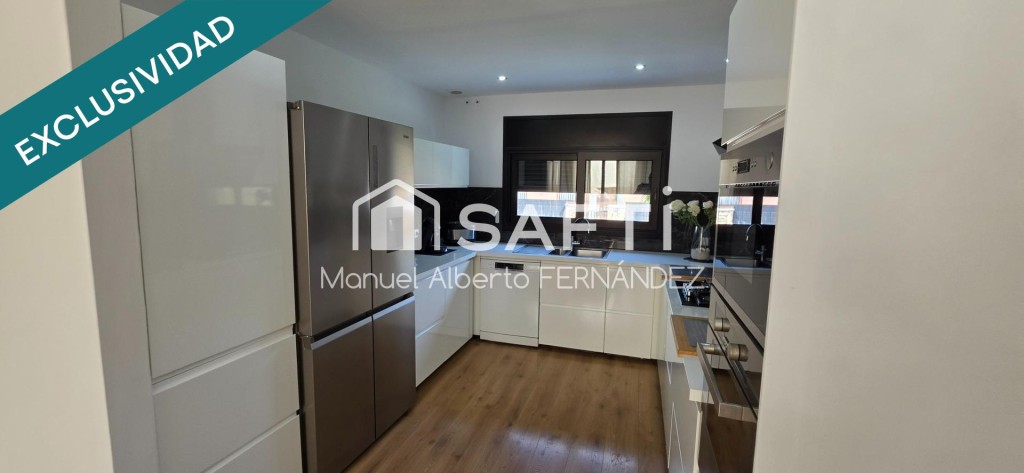Imagen 2 de Chalet de obra nueva con diseño contemporáneo y amplios espacios en Lloret Residencial