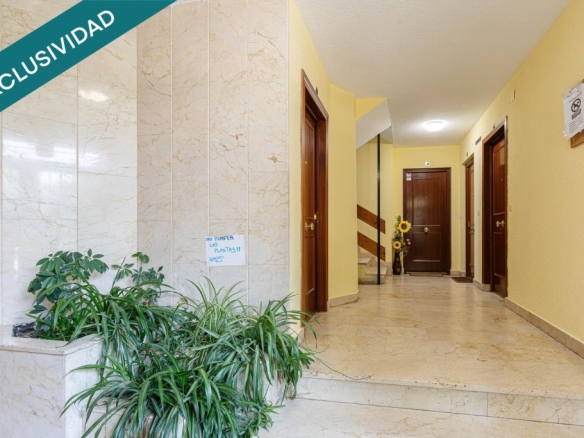 Imagen 2 de Acogedor piso de dos dormitorios con terraza a vistas espectaculares en Prado San Juan