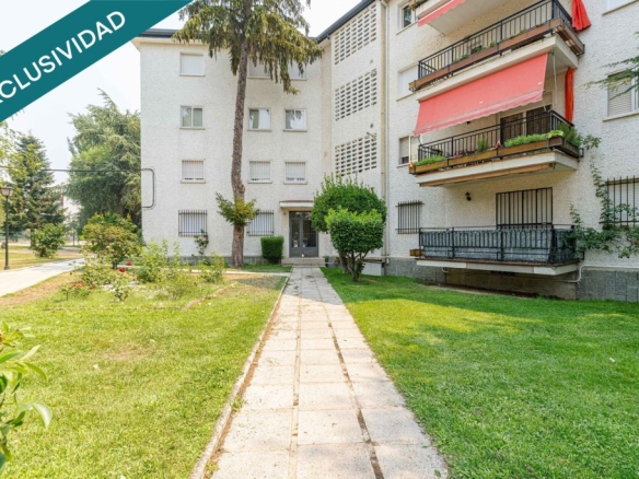Imagen 1 de Acogedor piso de dos dormitorios con terraza a vistas espectaculares en Prado San Juan