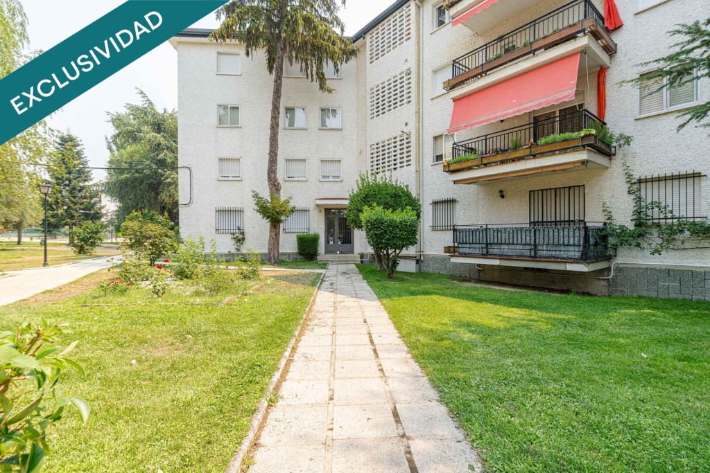 Imagen 1 de Acogedor piso de dos dormitorios con terraza a vistas espectaculares en Prado San Juan