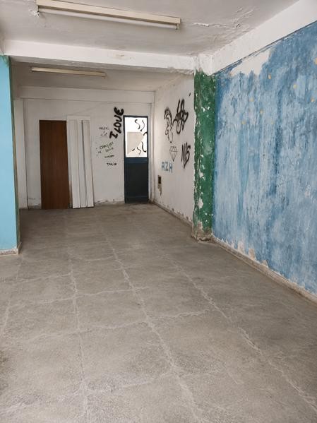 Imagen 2 de ¡OPORTUNIDAD DE INVERSIÓN! LOCAL EN VENTA A REFORMAR EN EL CENTRO DE ESTEPONA