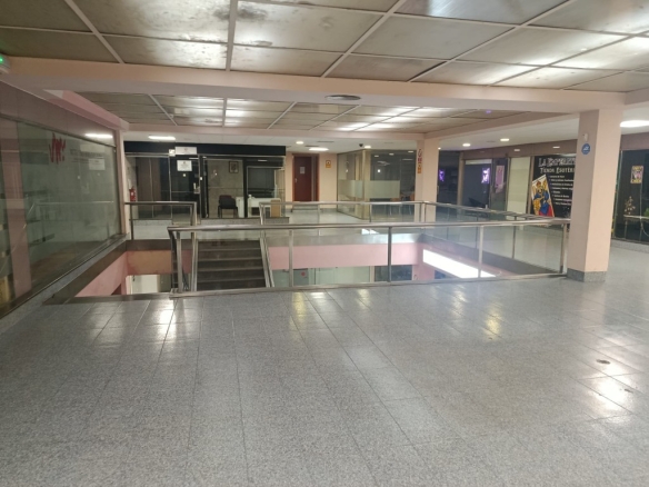 Imagen 1 de Local comercial en Alquiler en Tarragona Tarragona