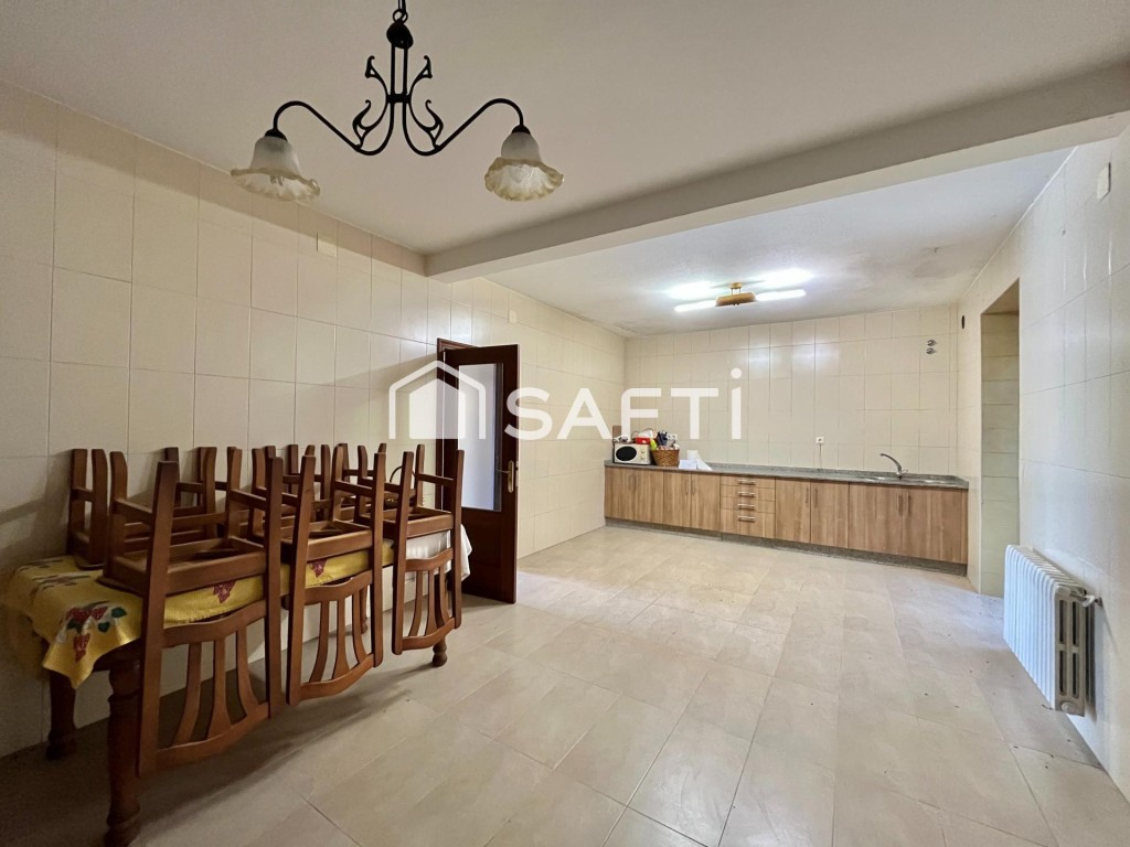 Imagen 3 de CASA UNIFAMILIAR EN RIANXO