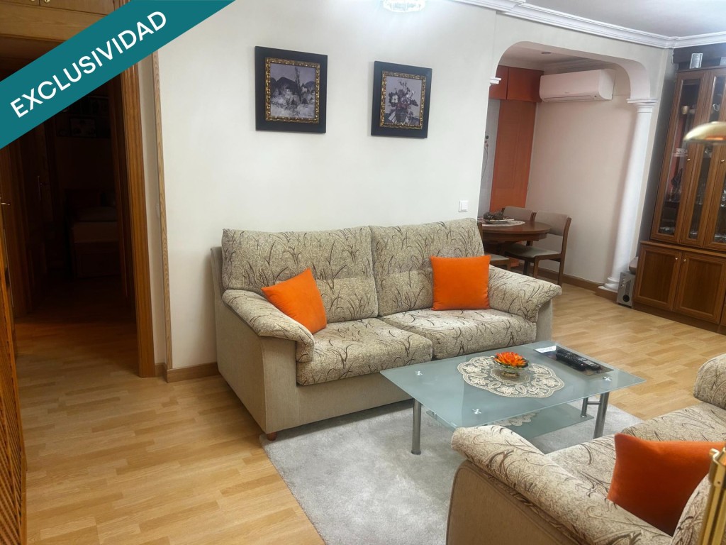 Imagen 2 de Exclusiva vivienda totalmente reformada y amueblada en Plaza de Uruguay