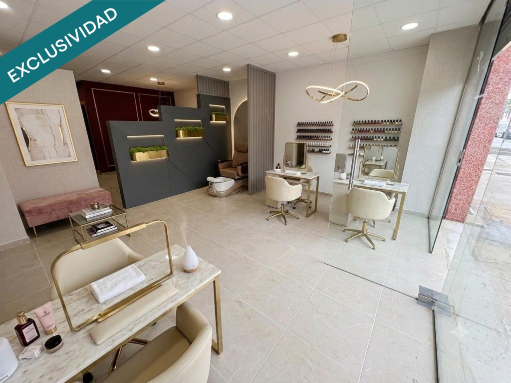 Imagen 1 de Local 64m² con aseo y despacho