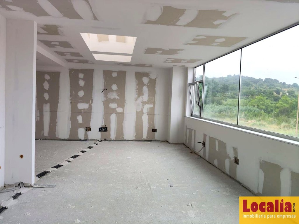 Imagen 1 de Oficinas en alquiler en zona industrial