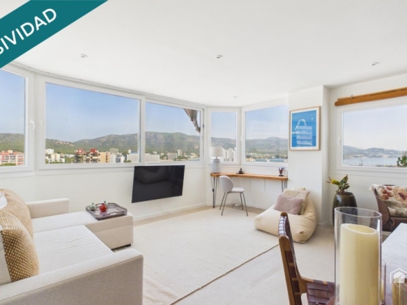 Imagen 1 de Espectacular vista al mar – Apartamento reformado de alta gama