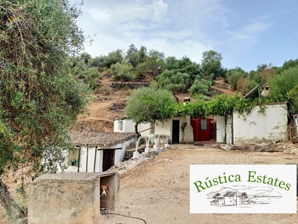 Imagen 1 de Casa de campo-Masía en Venta en Cortes De La Frontera Málaga