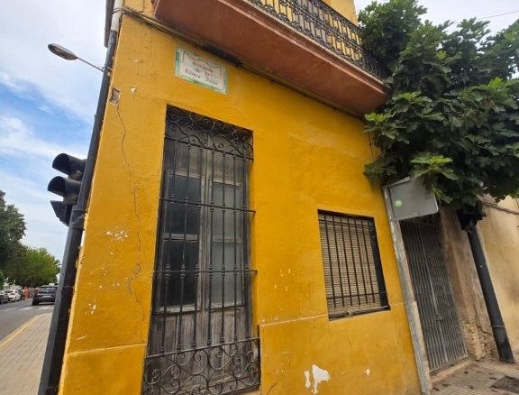 Imagen 3 de CASA ESQUINERA EN VENTA EN SOLLANA – GRAN POTENCIAL DE REFORMA – 42.500 €