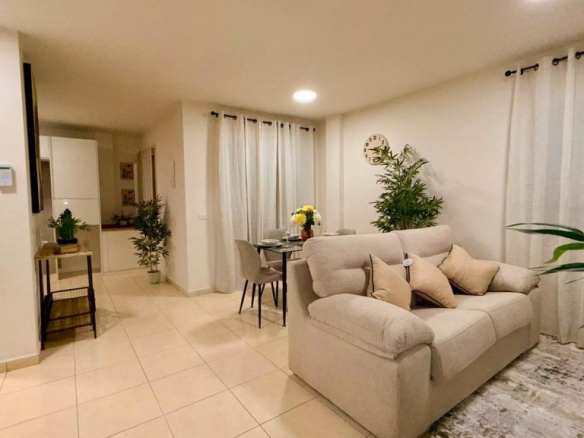Arona - €650
