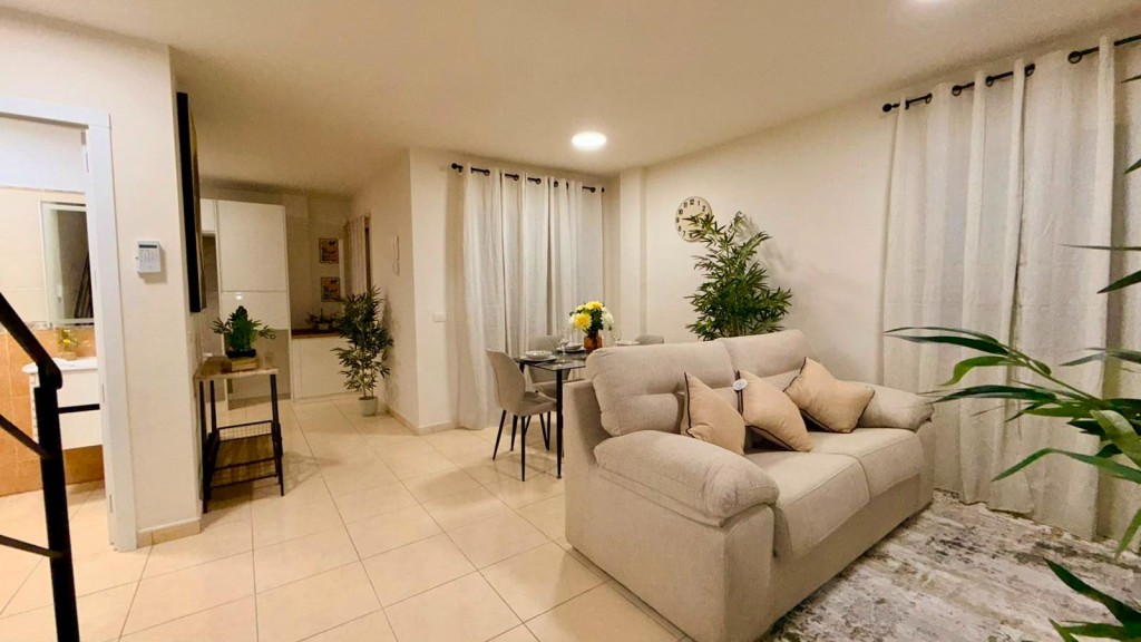 Arona - €650