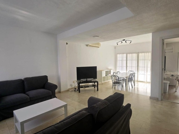 Imagen 2 de ¡ATENCIÓN ALQUILER ESTUDIANTES! ÚLTIMA HABITACIÓN CON LIMPIEZA Y GASTOS INCLUIDOS EN VILLANUEVA DE LA CAÑADA (MADRID).
