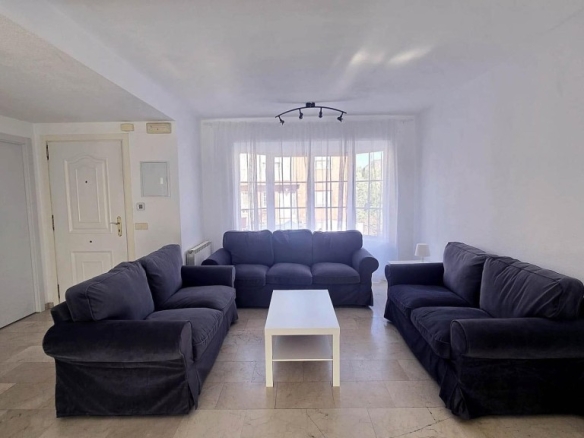 Imagen 4 de ¡ATENCIÓN ALQUILER ESTUDIANTES! ÚLTIMA HABITACIÓN CON LIMPIEZA Y GASTOS INCLUIDOS EN VILLANUEVA DE LA CAÑADA (MADRID).