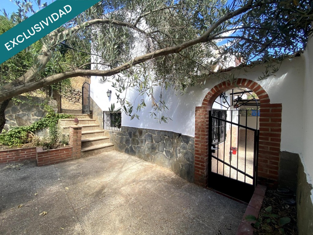 Imagen 2 de Encantadora casa rústica a solo 5 minutos del pueblo de Tolox