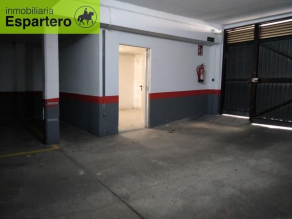 Imagen 1 de Amplio Garaje en la Zona de Cascajos