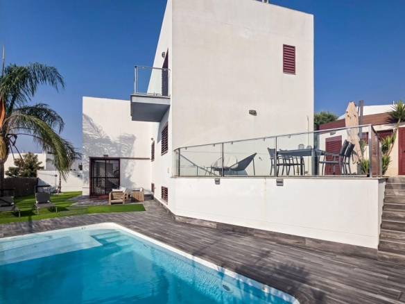 Imagen 2 de Villa Premium en Venta – Dos Hermanas