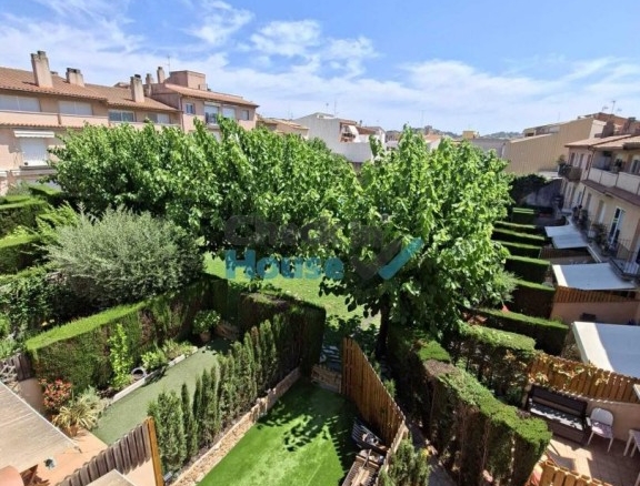 Imagen 1 de Adosada en Alquiler en Sant Feliu De Guixols Girona