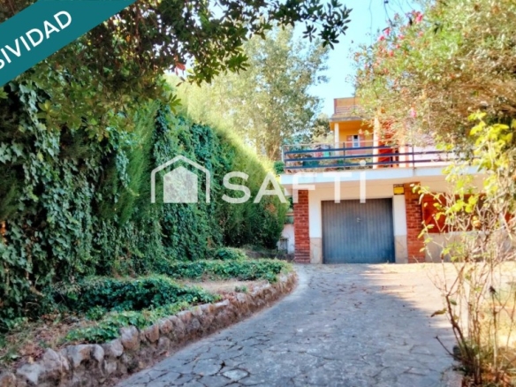 Imagen 3 de TU REFUGIO SOÑADO! CASA CON PISCINA Y JARDÍN EN PIERA
