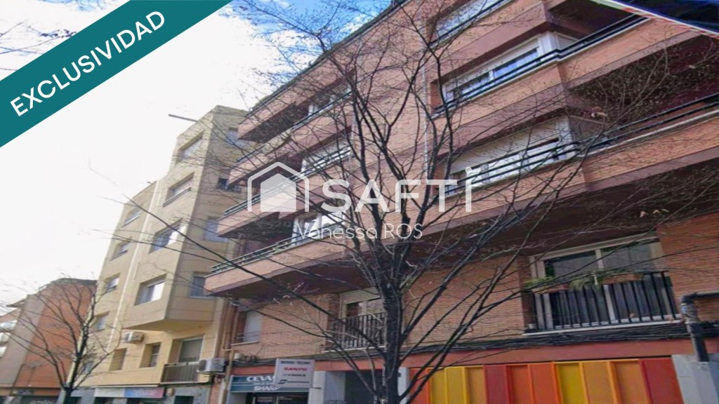 Imagen 2 de Oportunidad de Inversión: Piso de 4 Habitaciones con gran potencial.