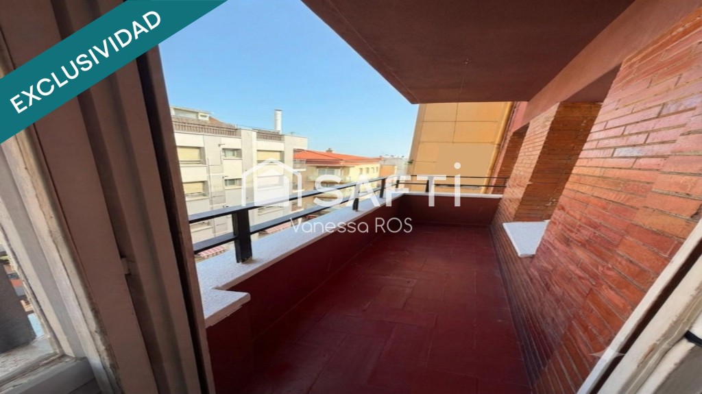 Imagen 1 de Oportunidad de Inversión: Piso de 4 Habitaciones con gran potencial.