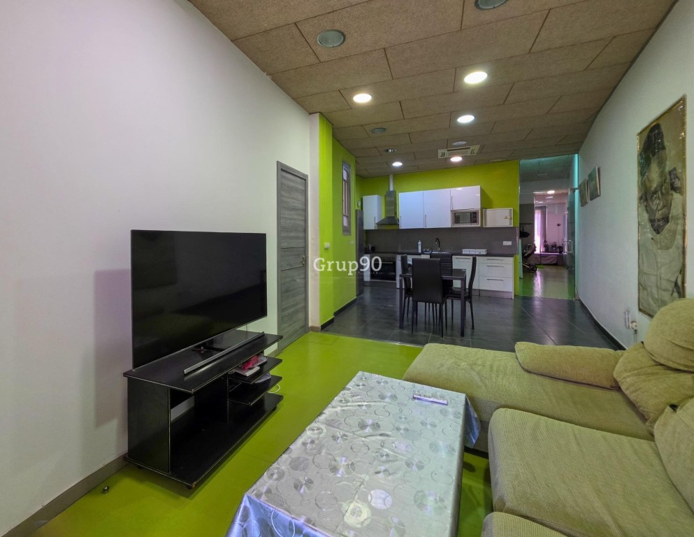Imagen 3 de OPORTUNIDAD DE INVERSIÓN. Piso de 3 habitaciones en pleno Centro Histórico