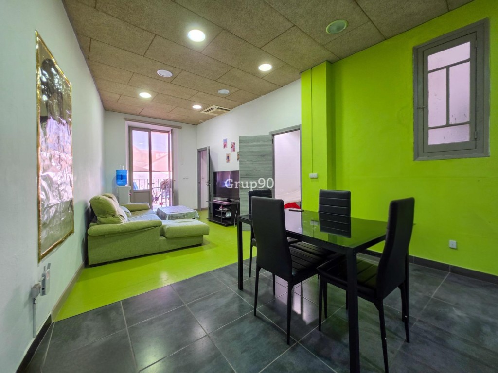 Imagen 4 de OPORTUNIDAD DE INVERSIÓN. Piso de 3 habitaciones en pleno Centro Histórico