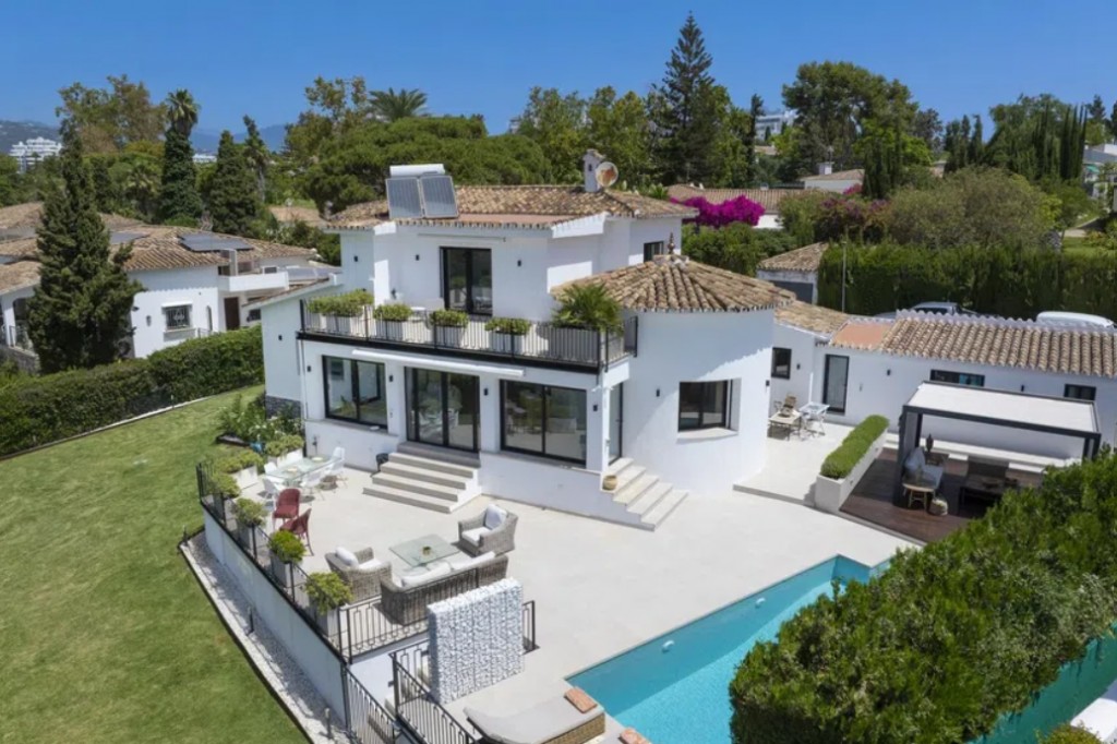 Imagen 1 de Casa-Chalet en Venta en San Pedro Alcantara Málaga
