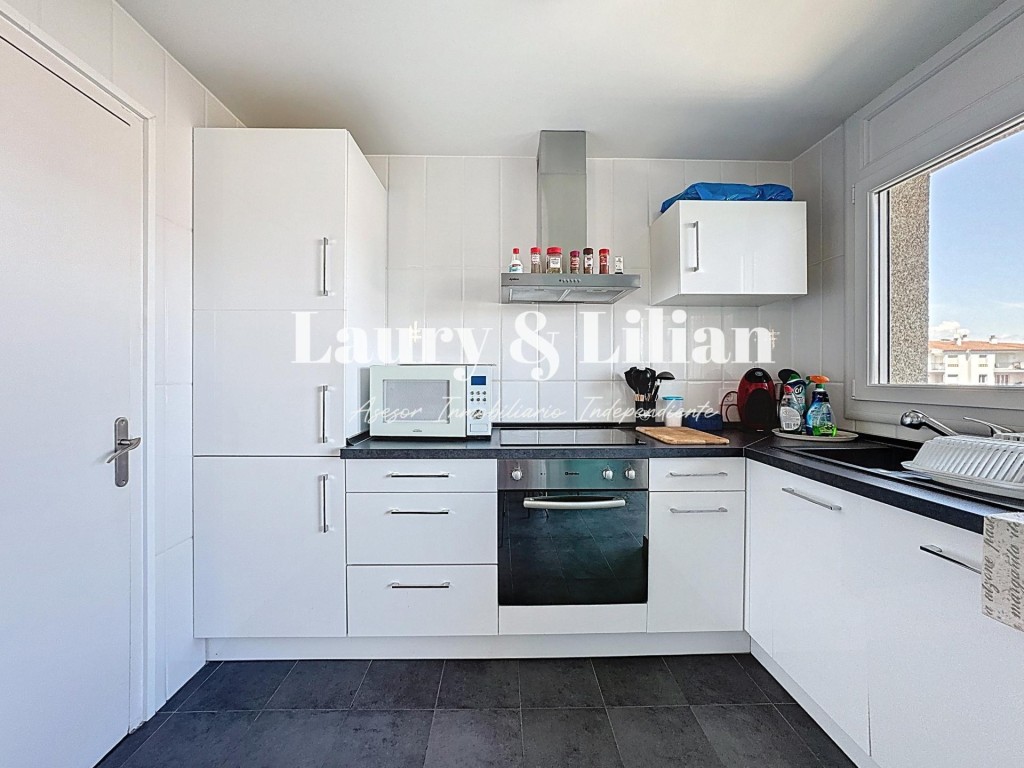 Imagen 3 de Apartamento de 2 dormitorios con vistas a las montañas y al canal.