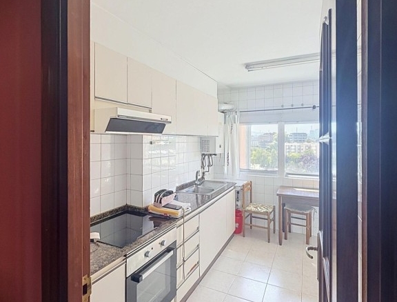 Imagen 2 de ¡OPORTUNIDAD EN ELVIÑA! - PISO+TRASTERO+GARAJE