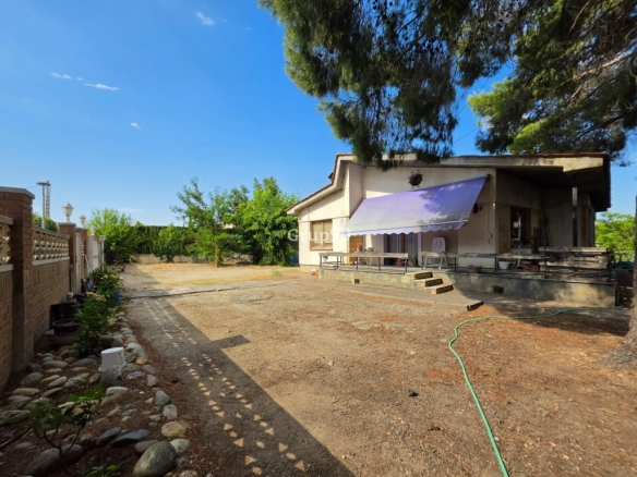 Imagen 1 de Casa-Chalet en Venta en Alpicat Lleida
