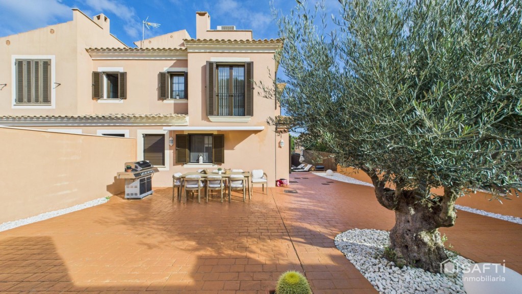 Imagen 4 de Espectacular casa con piscina privada - Puig de Ros - Calle Oronella