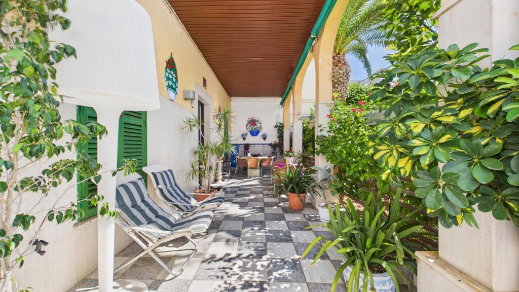 Imagen 4 de Magnífica casa auténtica a 50m del mar - Cala Estancia.