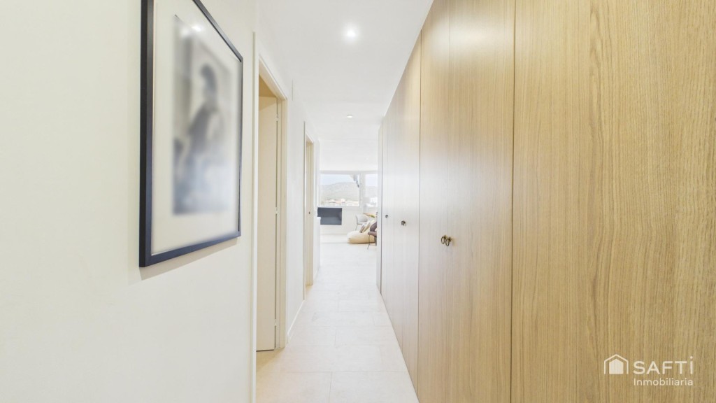 Imagen 4 de Espectacular vista al mar – Apartamento reformado de alta gama