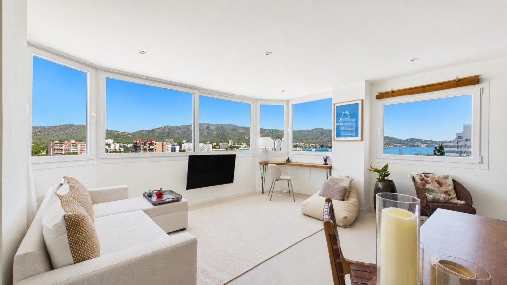 Imagen 1 de Espectacular vista al mar – Apartamento reformado de alta gama