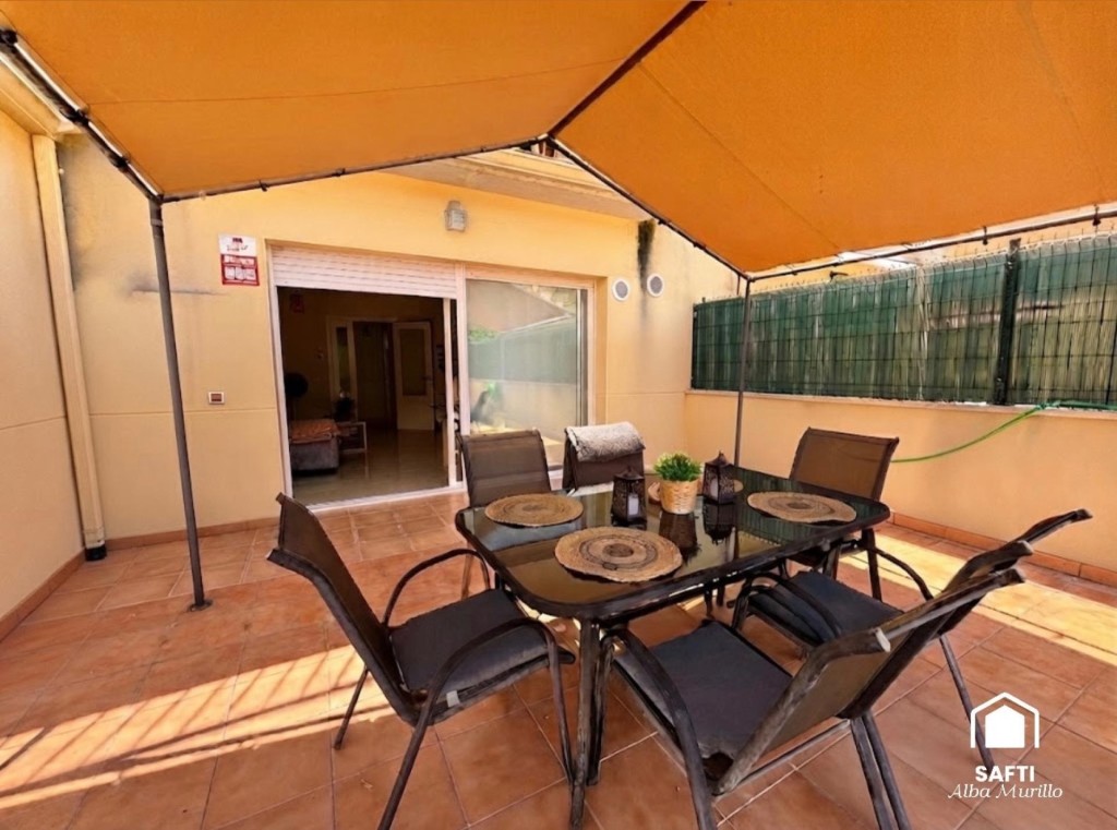 Imagen 2 de Preciosa casa adosada con jardín privado a 15 minutos de Sitges