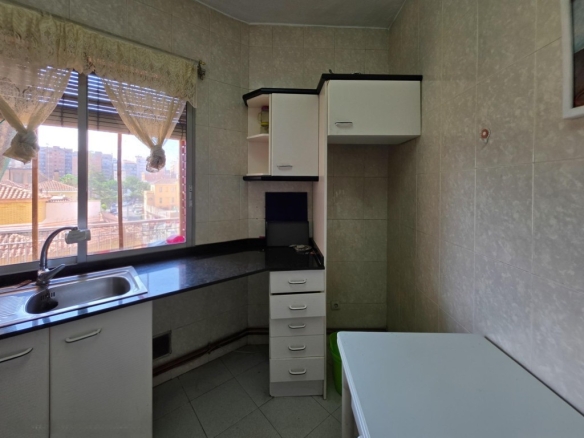 Imagen 4 de Piso exterior muy luminoso de 3 habitaciones con vistas a la Seu Vella en Plaça Amics de Lleida