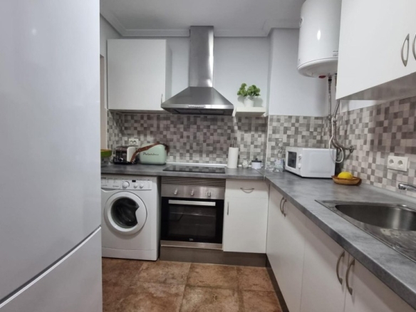 Imagen 2 de Alquiler Temporada Escolar Apartamento en Las Salinas