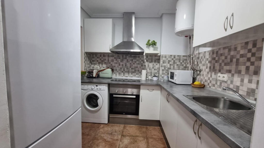 Imagen 2 de Alquiler Temporada Escolar Apartamento en Las Salinas