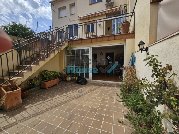 Imagen 1 de Adosada en Venta en Llagostera Girona